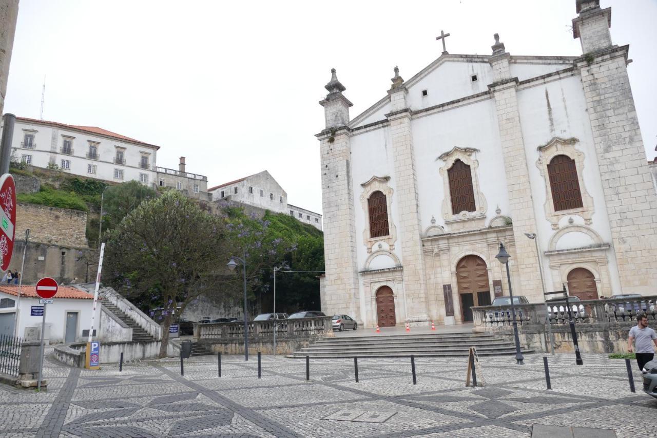 Guest House Eca - Centro Historico Leiria Exterior photo