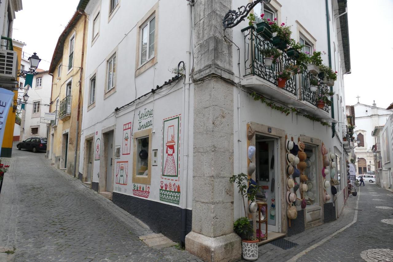 Guest House Eca - Centro Historico Leiria Exterior photo